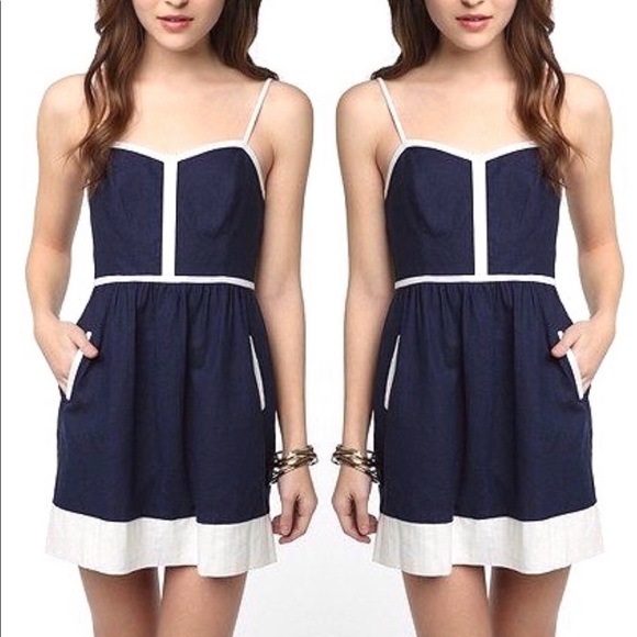 UO COPE Linen Dress in Navy - Picture 2 of 8